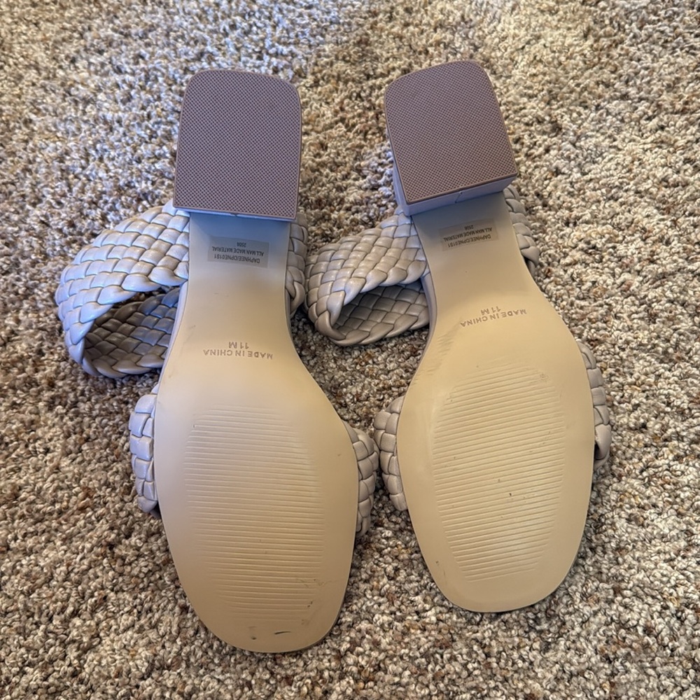 Never Worn (tried on in house) Nude Steve Madden Chunky Braided Heels - 11 - Picture 2 of 2